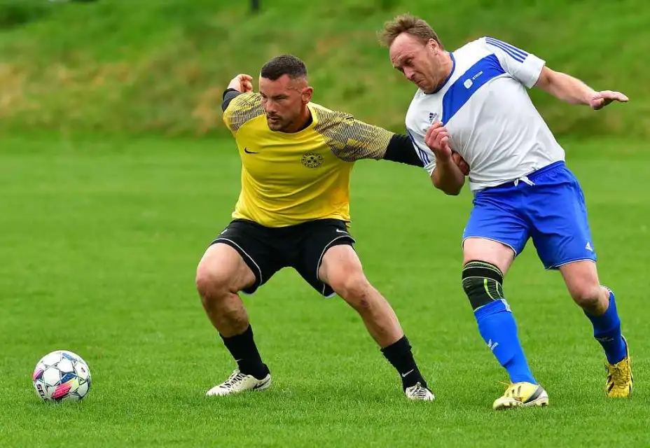 První prohra A-týmu, narazil na hřišti Počeren